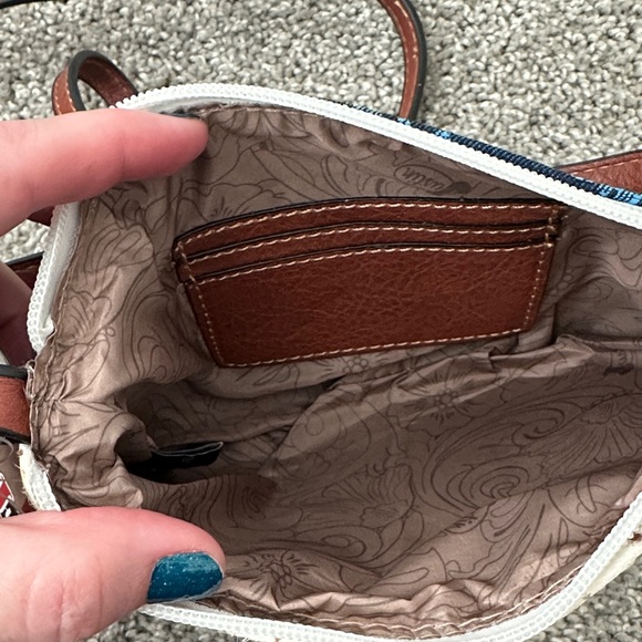 NWT Justin Boots Cream and Brown Crossbody/Shoulder Bag with Southwestern Flair - Picture 3 of 4